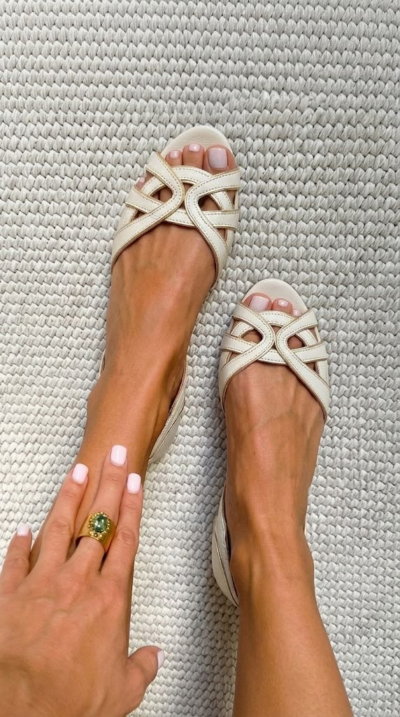 Camila™ | Sandali Intrecciati Crema Elegante