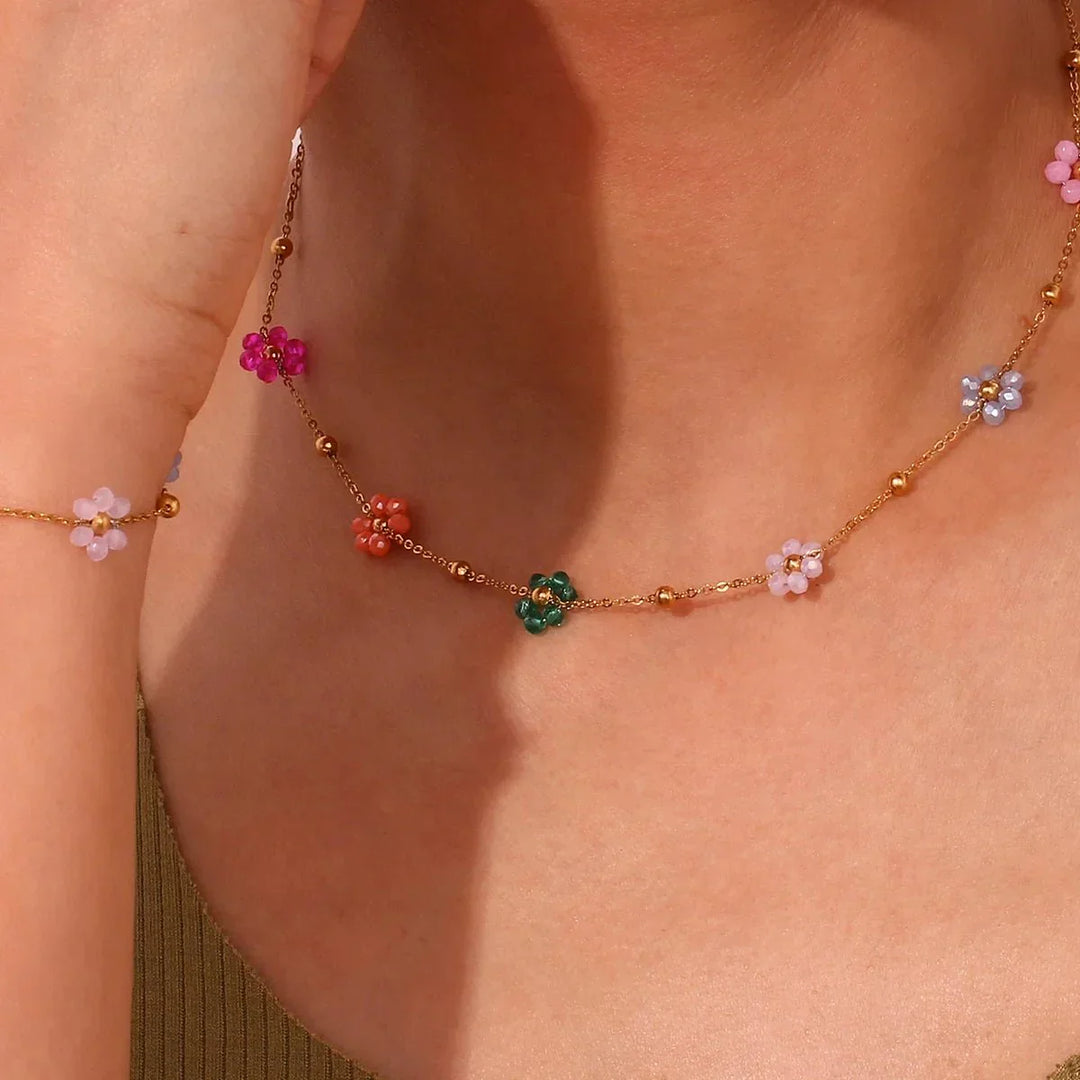 Collezione di Gioielli Floreali Primaverili Delicati
