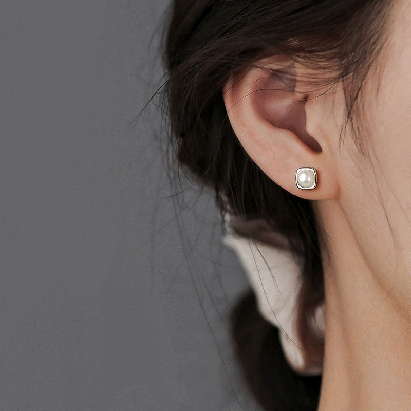 Eleganti Orecchini Dangle in Perla d'Acqua Dolce
