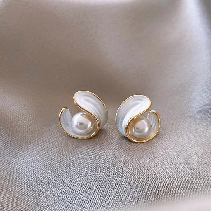 Orecchini a Bottone in Perla d'Oro Classica