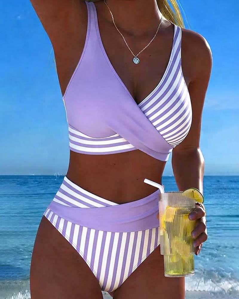 Bikini Incrociato a Righe Stampato