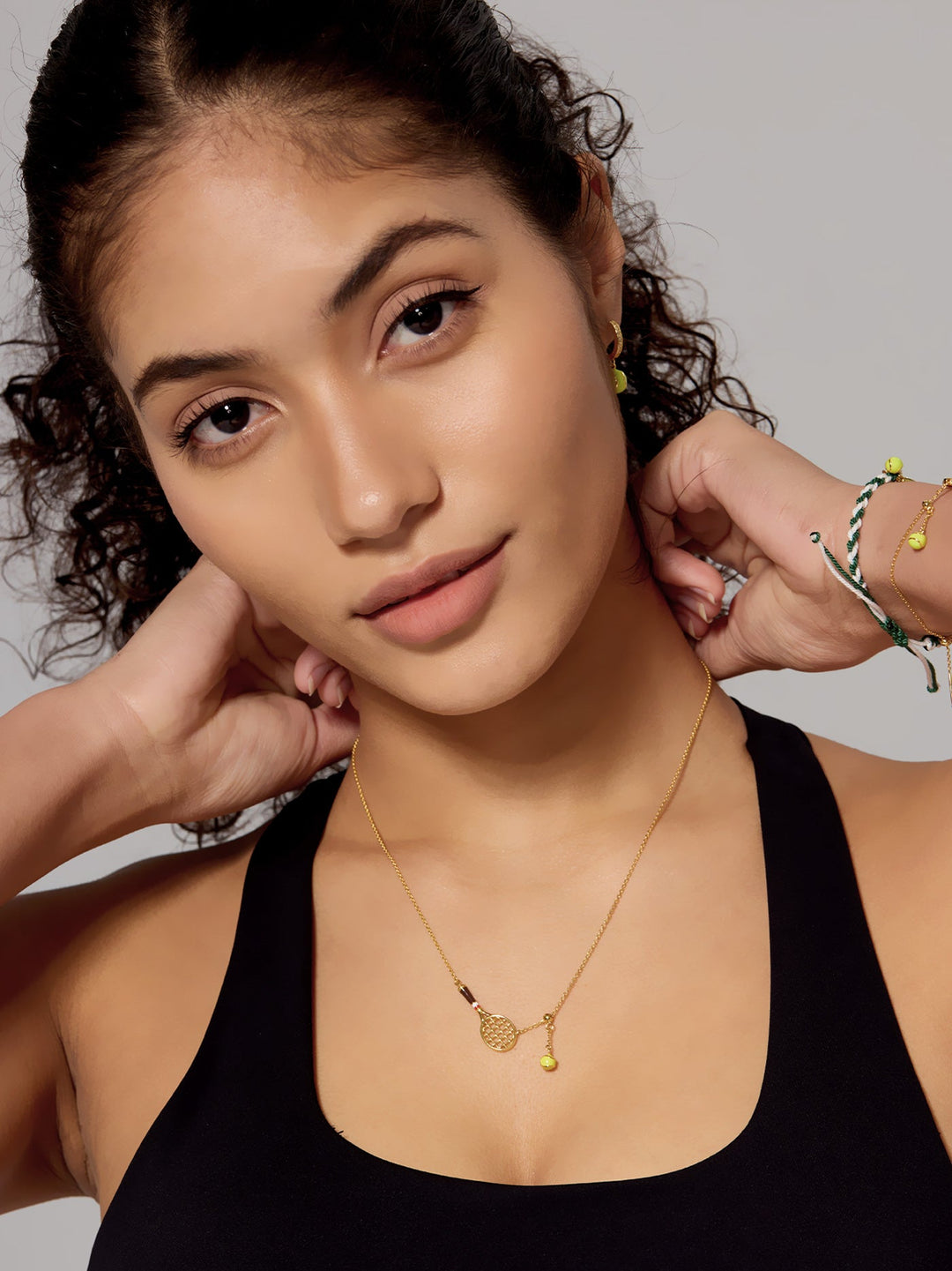 Collana Pendenti con Charm a Forma di Racchetta da Tennis