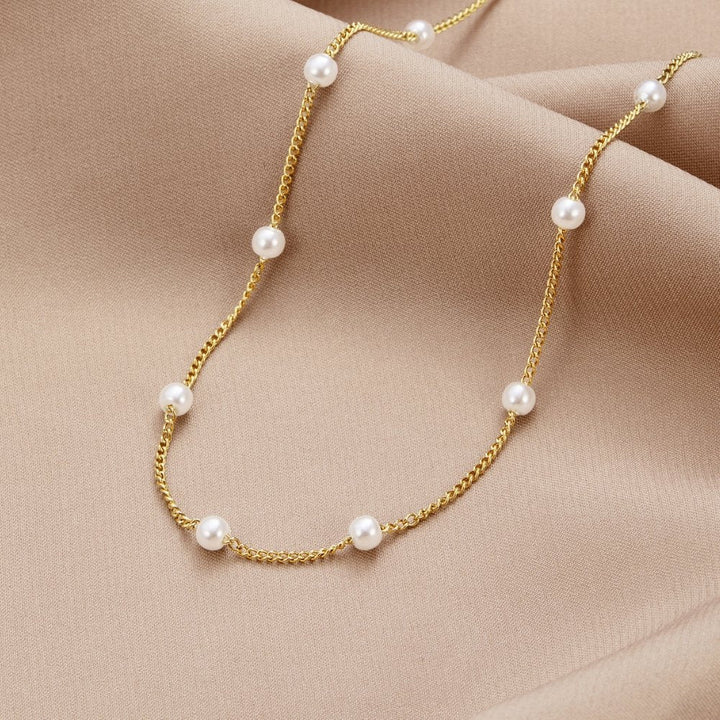 Collana d'Oro con Perle Senza Tempo