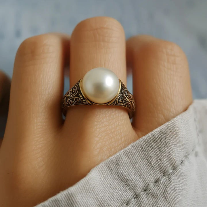 Anello Vintage Perla Dorato Senza Tempo